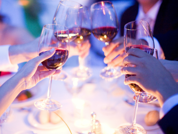 FESTAS E VINHOS