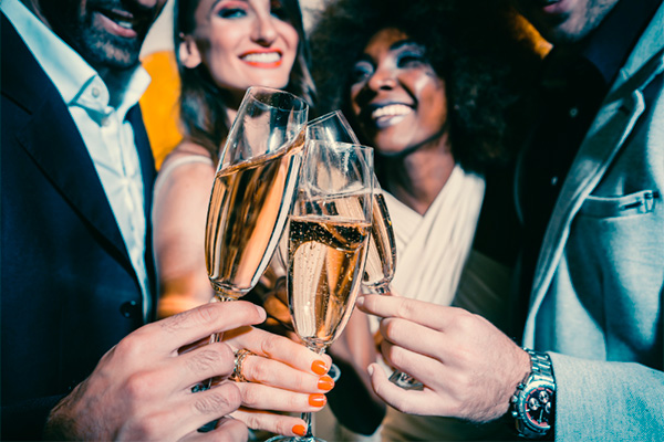 6 Vinhos Frisantes para Adicionar um Toque de Efervescência aos seus Encontros