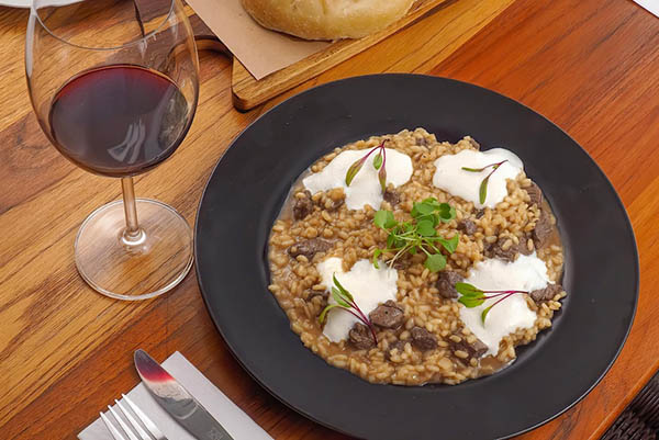 Pio Cesare Barbera d'Alba 2021 - Harmonização