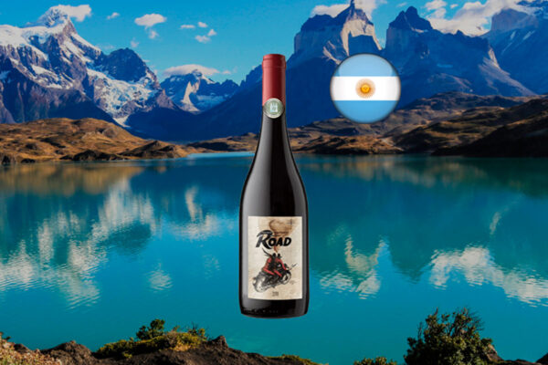On The Road Pinot Noir From Patagônia 2018 - Thumbnail