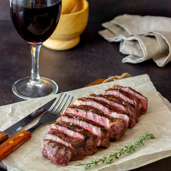 Fontanafredda Proprietà DOCG Barolo 2019 - Harmonização