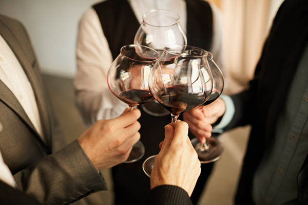 Kit Barolo e Châteauneuf-du-Pape – dois ícones lendários do Velho Mundo - Brindando