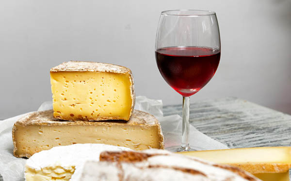 Bel Colle Barolo Riserva 10 Anni 2014 - Harmonização