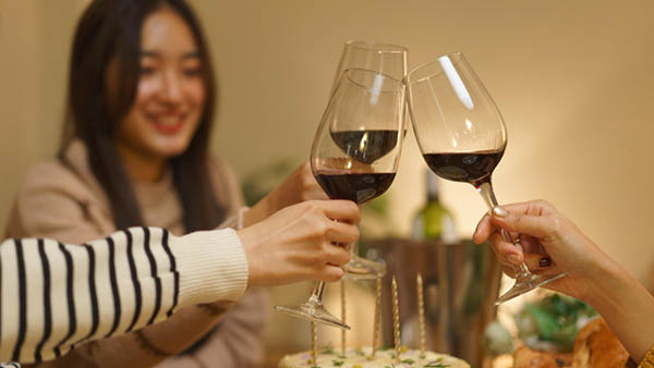 Kit 2 Garrafas Nicasia Vineyards Red Blend Malbec 2020 – Potência Andina em Dose Dupla por cerca de R$102 cada - Brindando