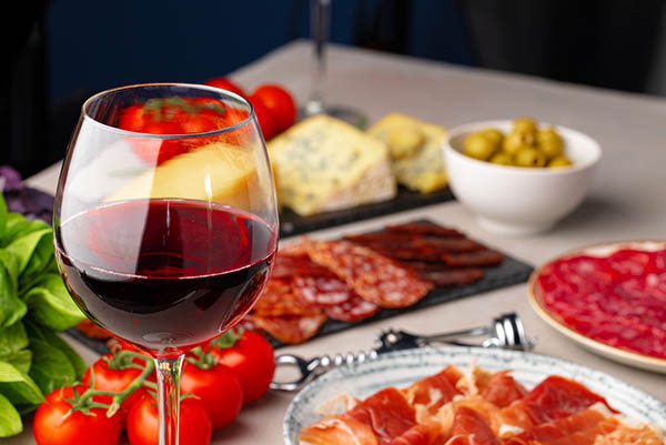 Dominio Vega Linde Garnacha Navarra DO 2023 - Harmonização