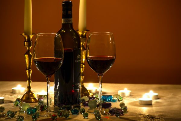 Vinho Tinto - Principais uvas, armazenamento, serviço e harmonização